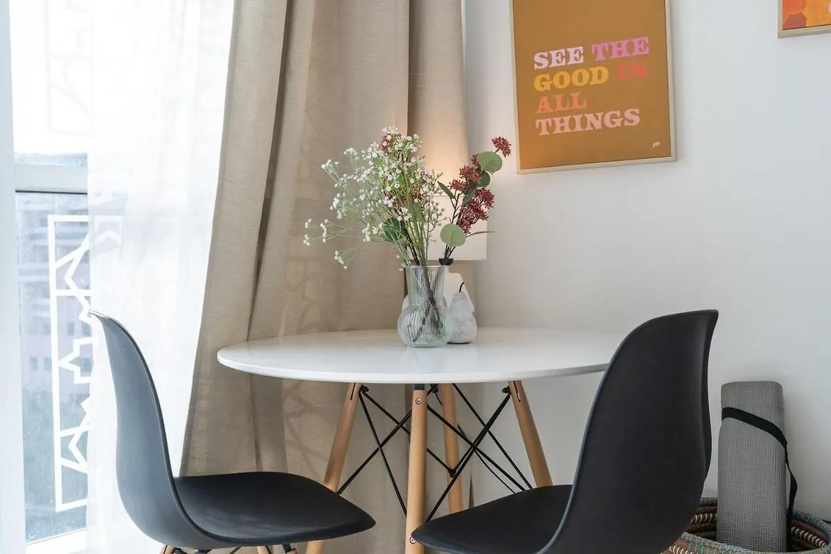 Apartmán Trendy Studio With Fitted Kitchen In Discovery Gardens Dubaj
