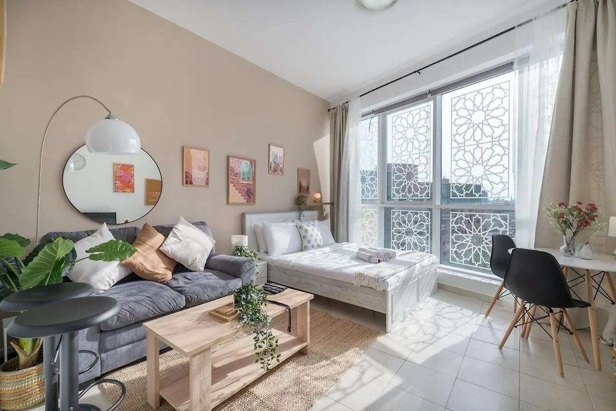 Trendy Studio With Fitted Kitchen In Discovery Gardens Dubai