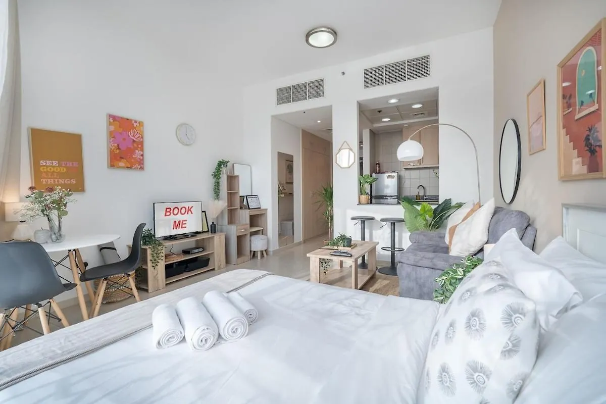 Trendy Studio With Fitted Kitchen In Discovery Gardens Dubai Apartment