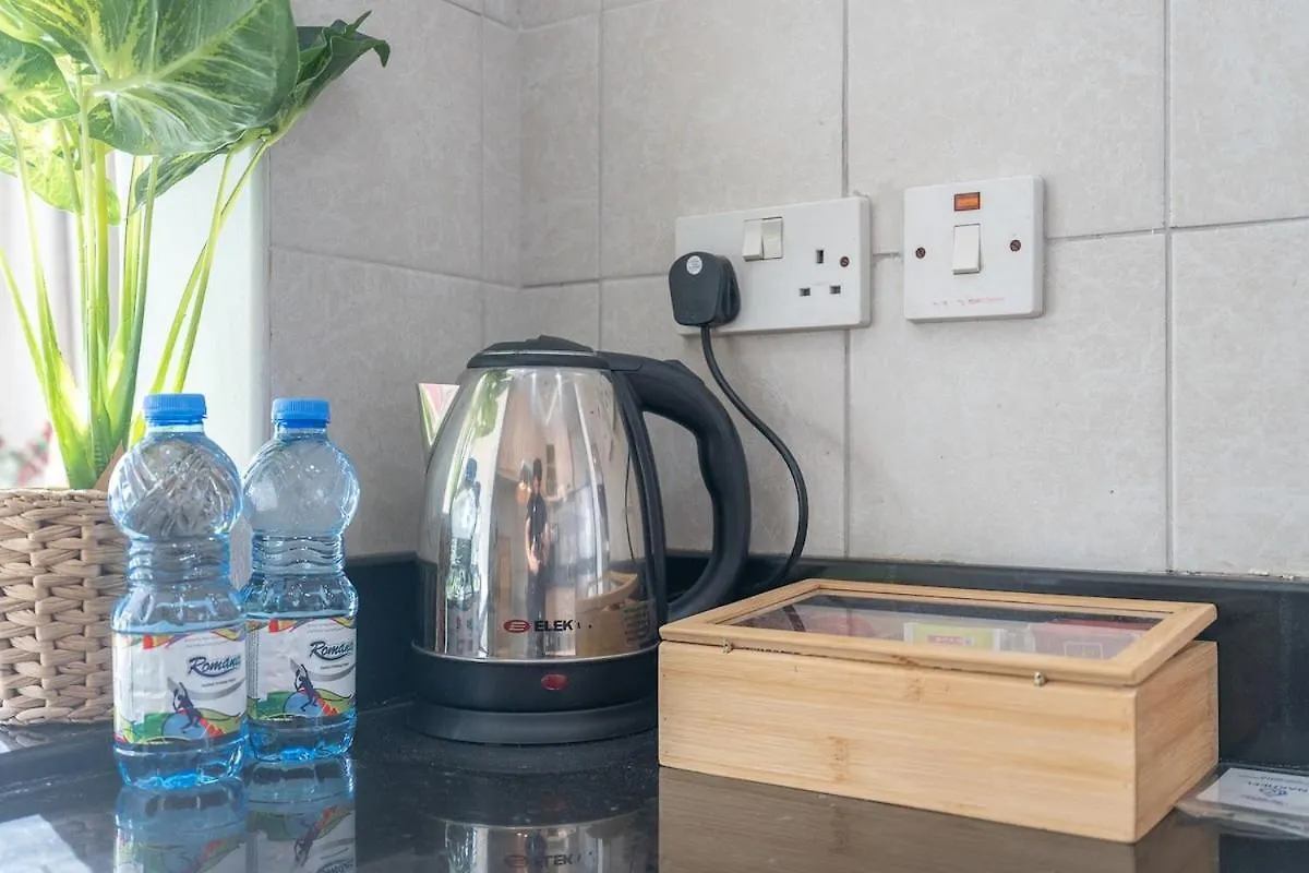 Trendy Studio With Fitted Kitchen In Discovery Gardens Dubai 0*,