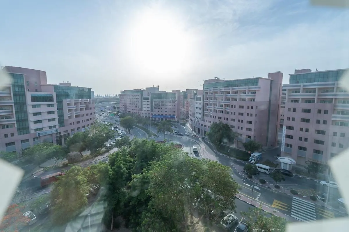 Trendy Studio With Fitted Kitchen In Discovery Gardens Dubai