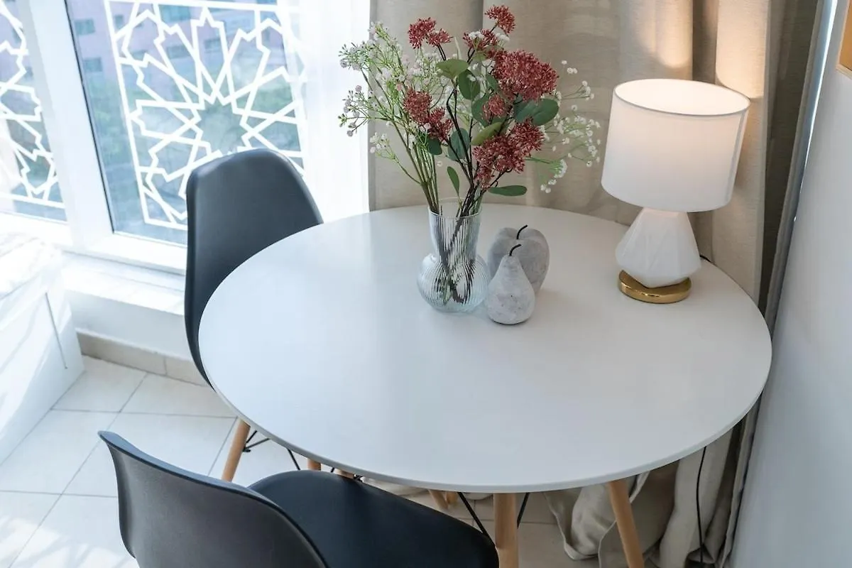 Apartment Trendy Studio With Fitted Kitchen In Discovery Gardens Dubai